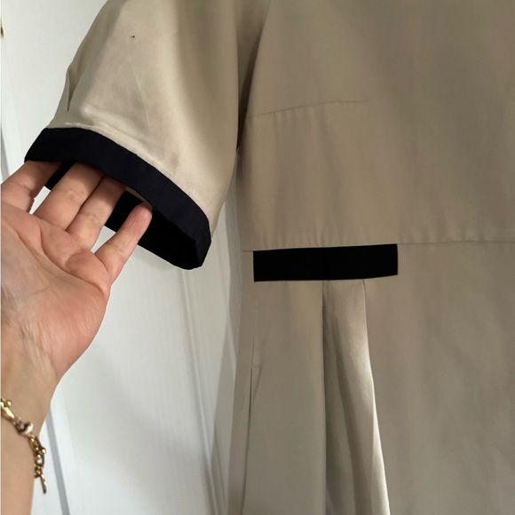 MaxMara Cream Pleated Mini Dress. Ptp 19” lenght 36” - Picture 3 of 7